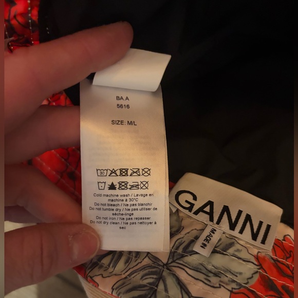 Ganni Red and Green Floral Bucket Hat - Picture 5 of 5